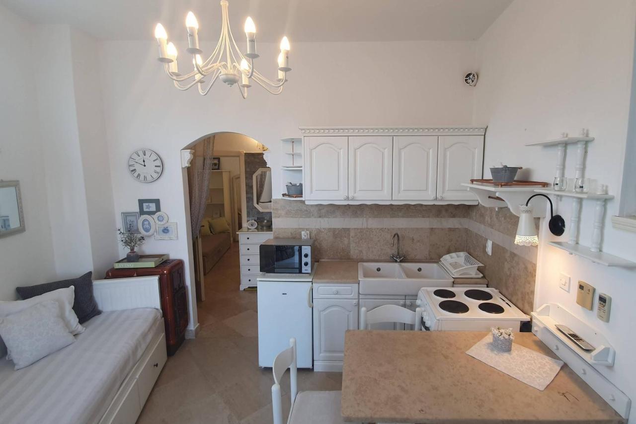 Family Friendly Apartments With A Swimming Pool Lovran, Opatija - 14178 Exteriör bild