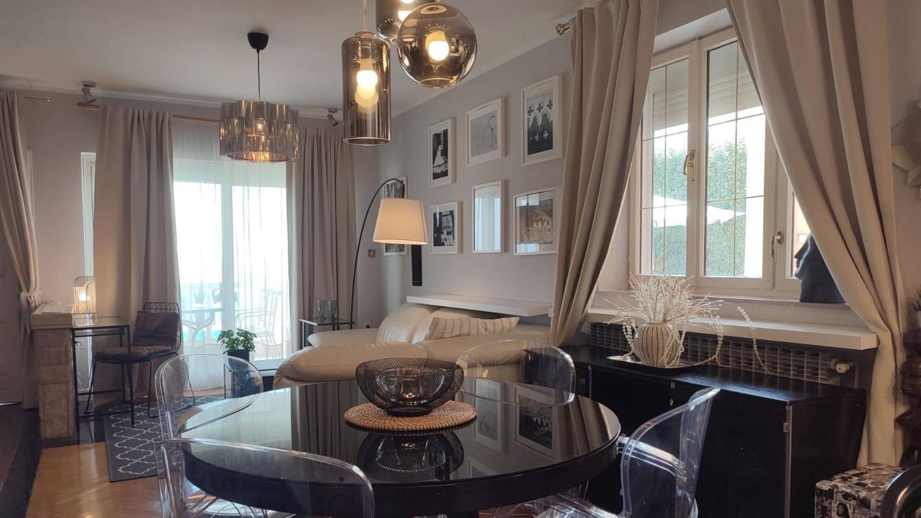 Family Friendly Apartments With A Swimming Pool Lovran, Opatija - 14178 Rum bild